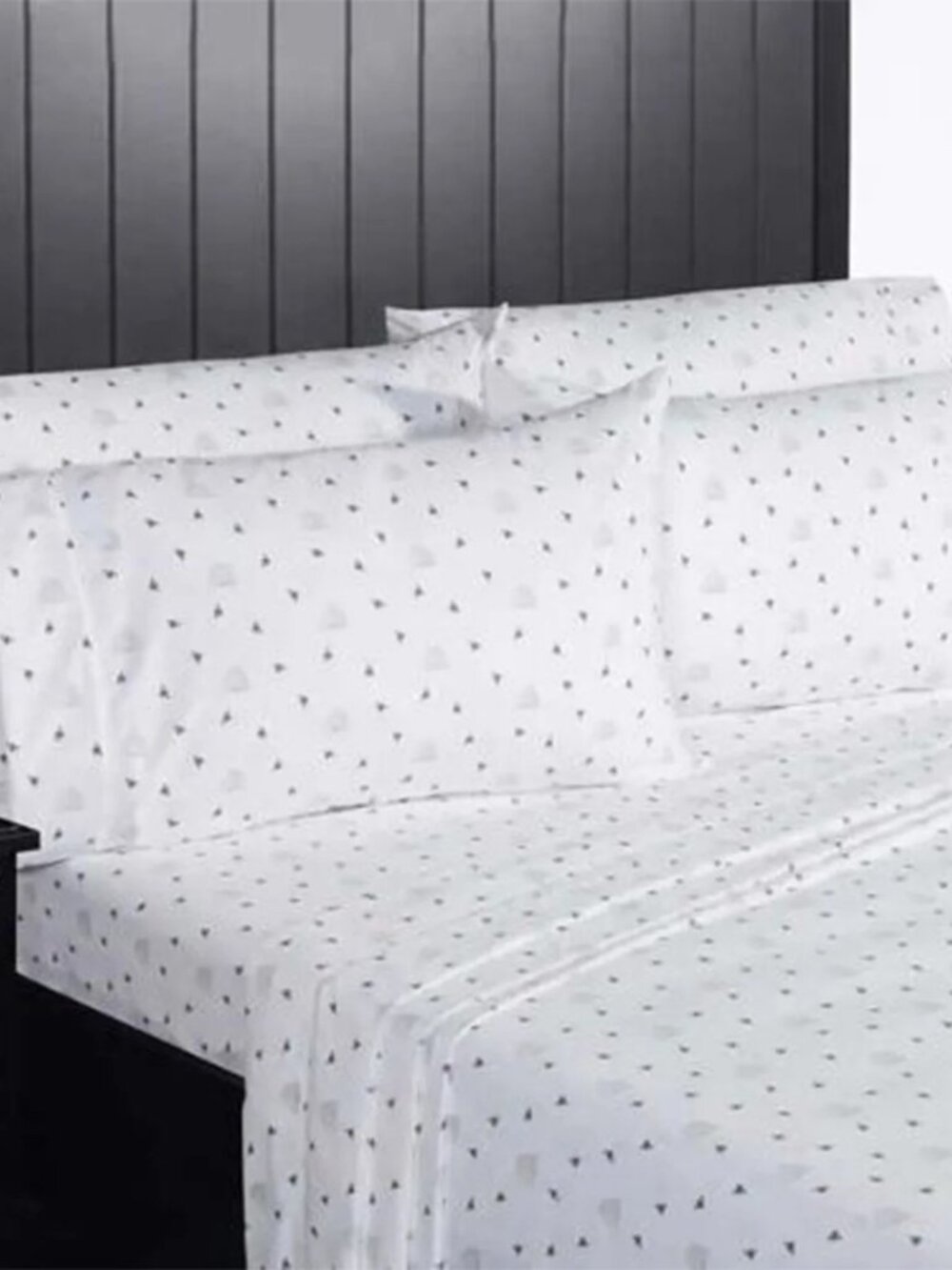 New NWT Charisma Sheet Set, Queen Honey Bee Hive Theme White Microfiber Brushed - Picture 2 of 9